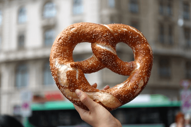 Un Bretzel, une spécialité Alsacienne
